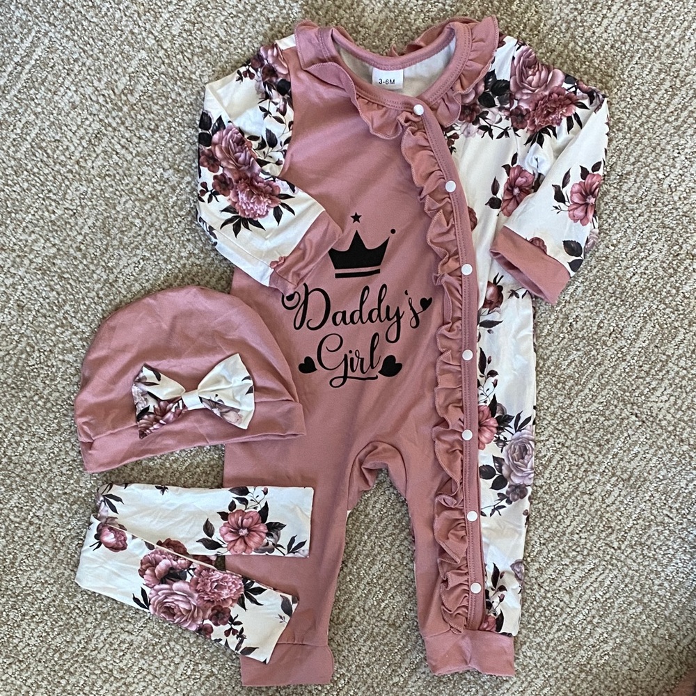 •Amazon• “Daddy's Girl” NWOT Pink Floral Rose Onesie 3-Piece Set
